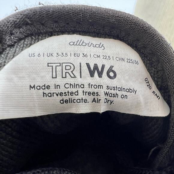 Allbirds Tree Runners Green Sneakers Women's 6 US - Picture 9 of 9